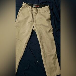 iconic 874 style, enhanced with "FLEX" fabric 34x30